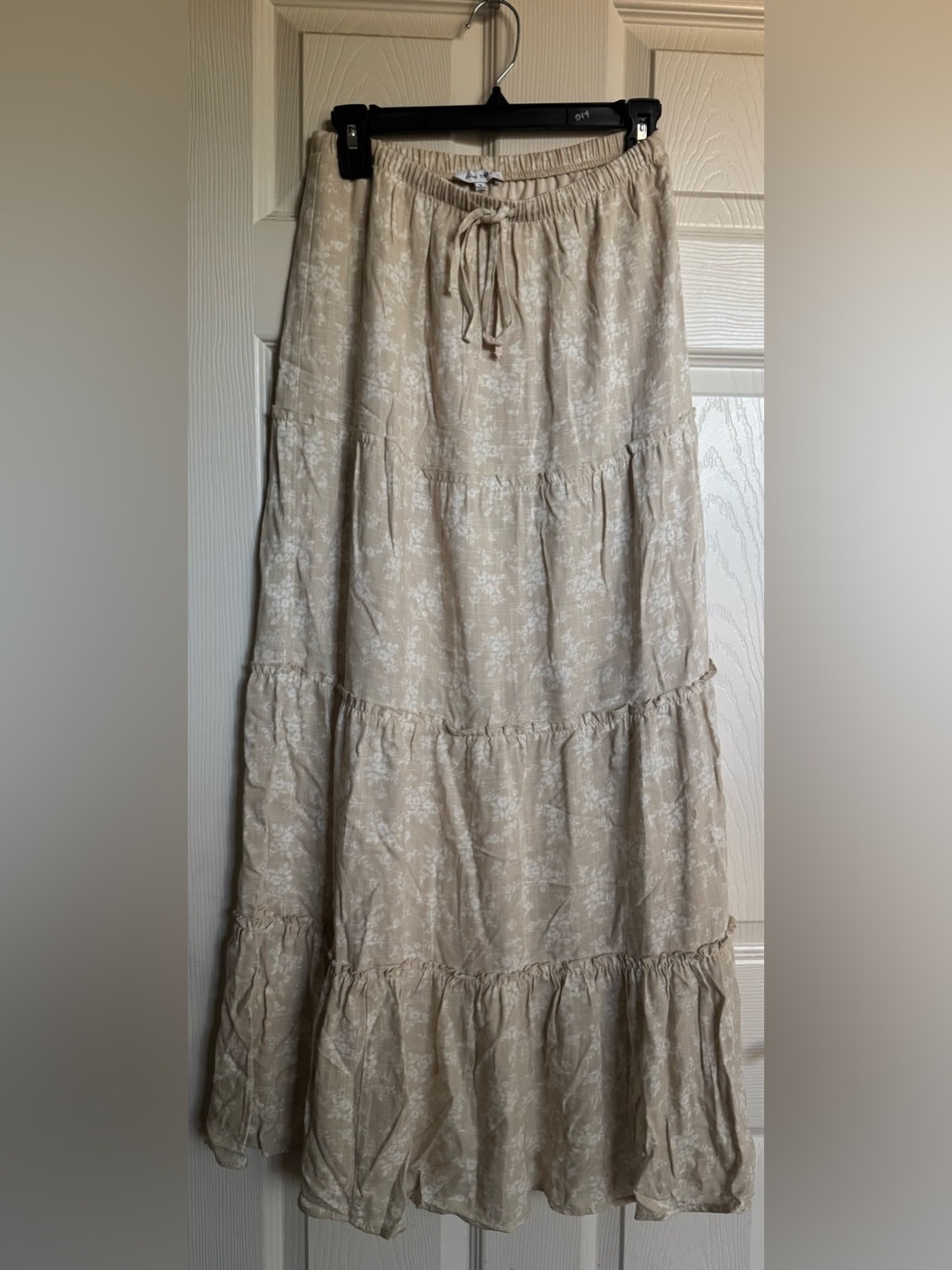 NWT Love Tree Beige Floral Tiered Maxi Skirt With Drawstring Waist in Size Small